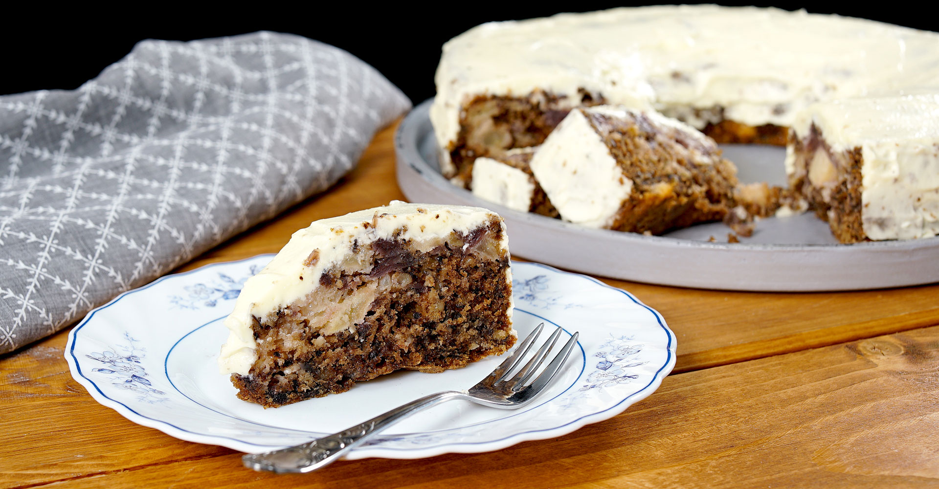 Red cabbage cake